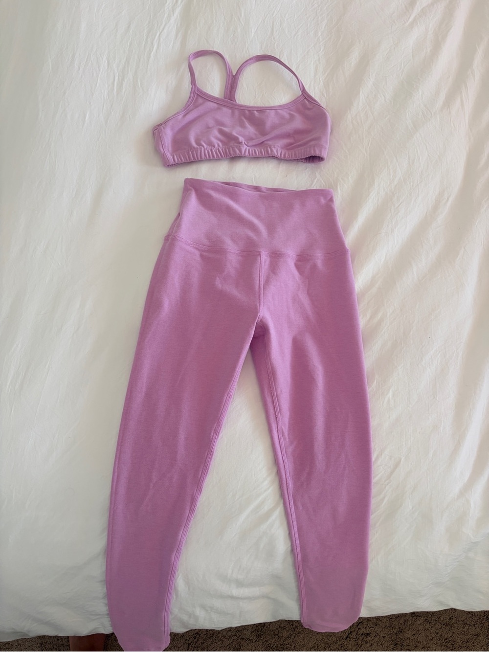 Beyond Yoga Lilac Seamless Sports Bra & High-Waist Leggings Set